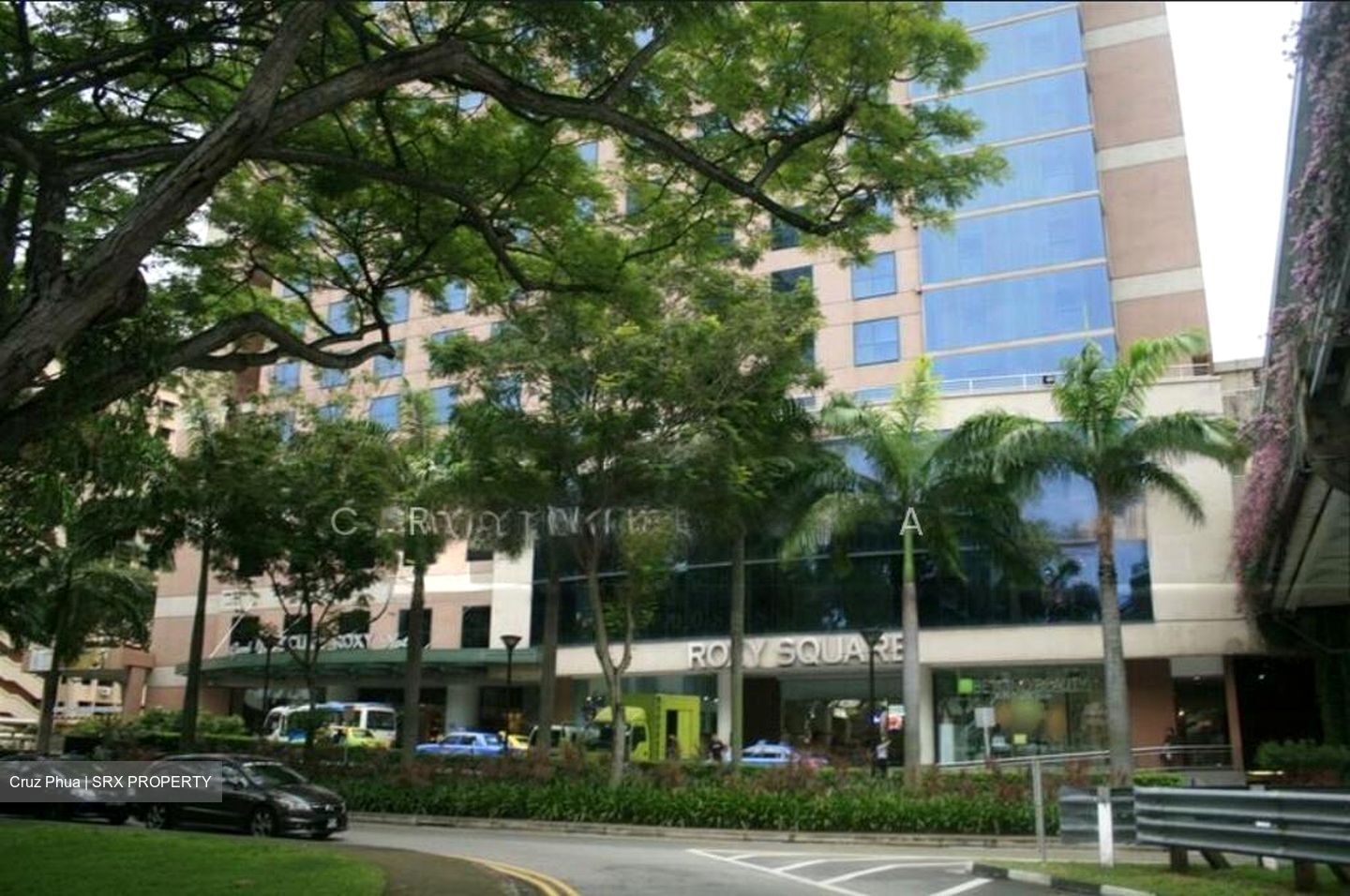Roxy Square (D15), Retail #513562461